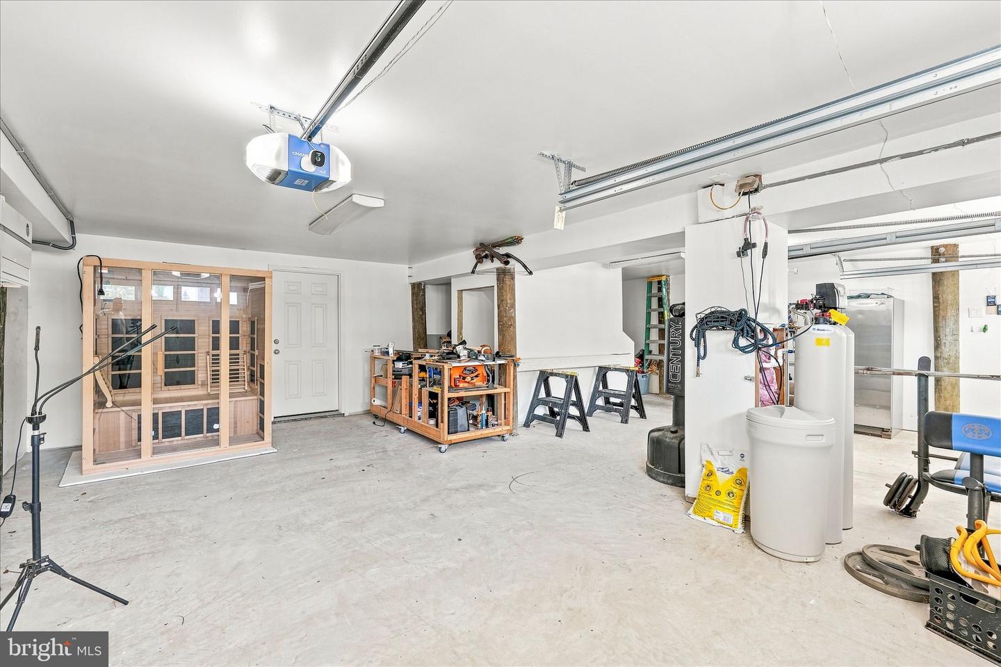 64 Patrick Dr Property Photo 33