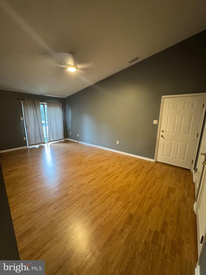 95 Westchester Dr Property Photo 3