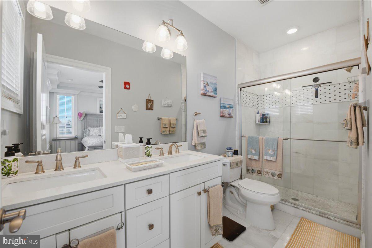 500 N Bay Ave #c Property Photo 28
