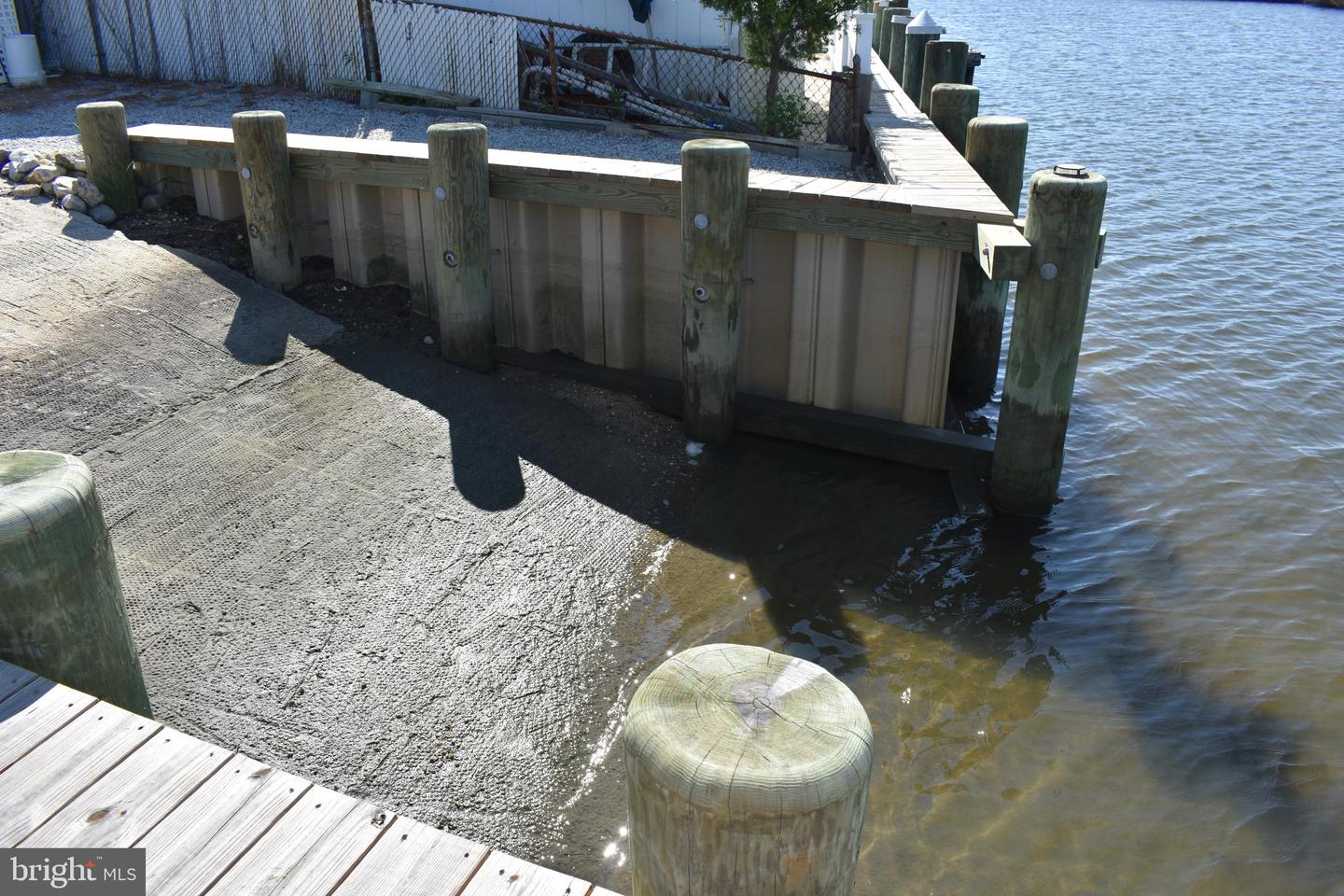 152 S Captains Dr Property Photo 11