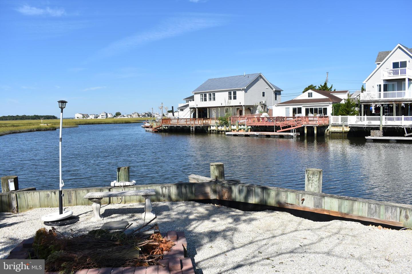 152 S Captains Dr Property Photo 13