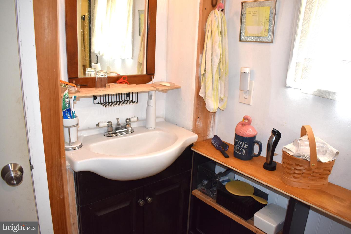 152 S Captains Dr Property Photo 33