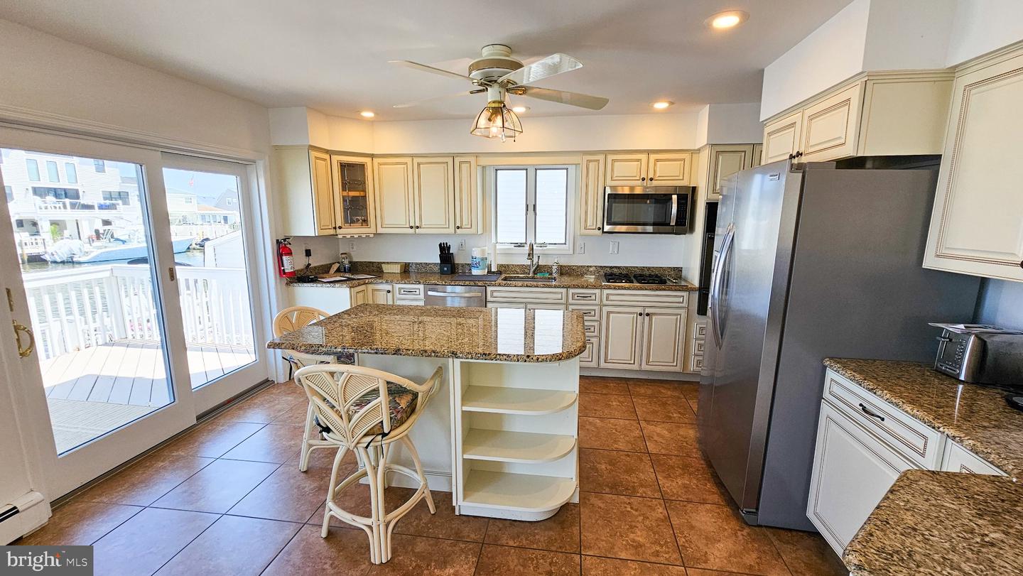 1386 Paul Blvd Property Photo 14