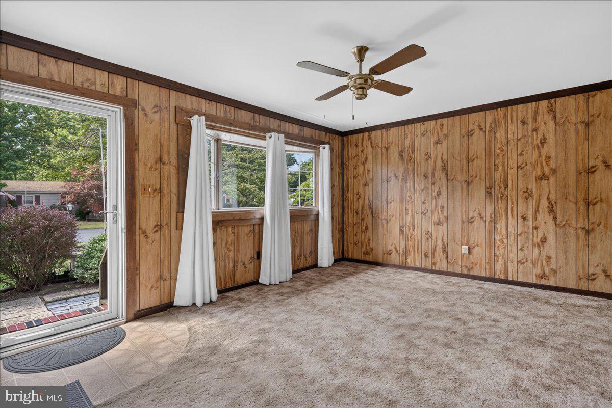 205 2nd Ave Property Photo 5