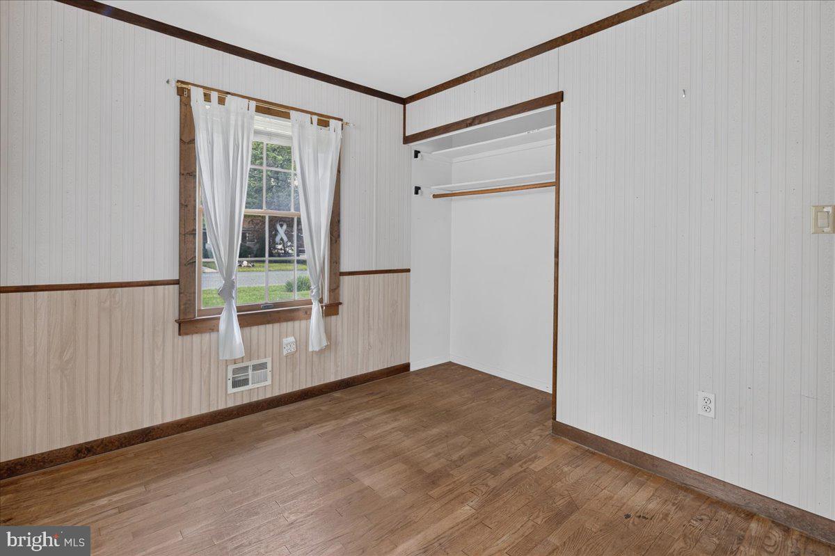 205 2nd Ave Property Photo 18