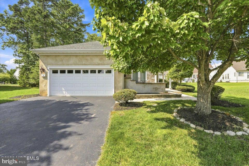 6 Minot Light Ct Property Photo 1