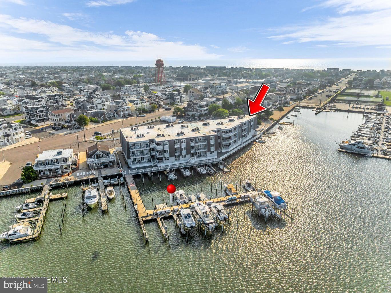 310 S West Ave #m Property Photo 4