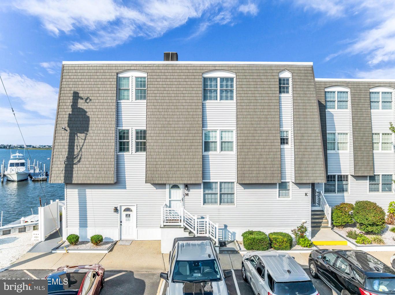 310 S West Ave #m Property Photo 8