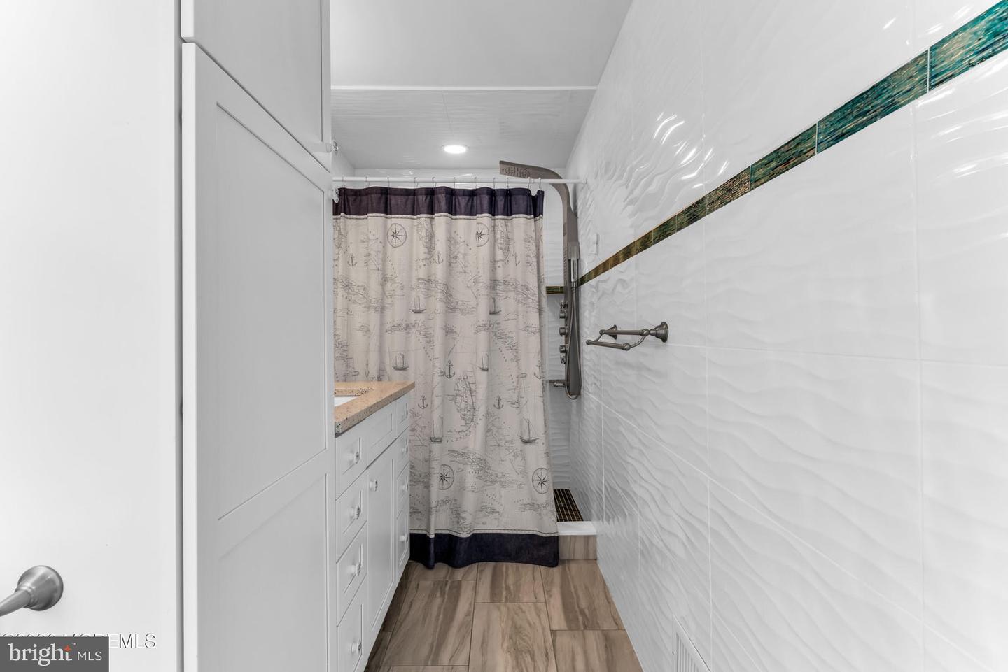 310 S West Ave #m Property Photo 24