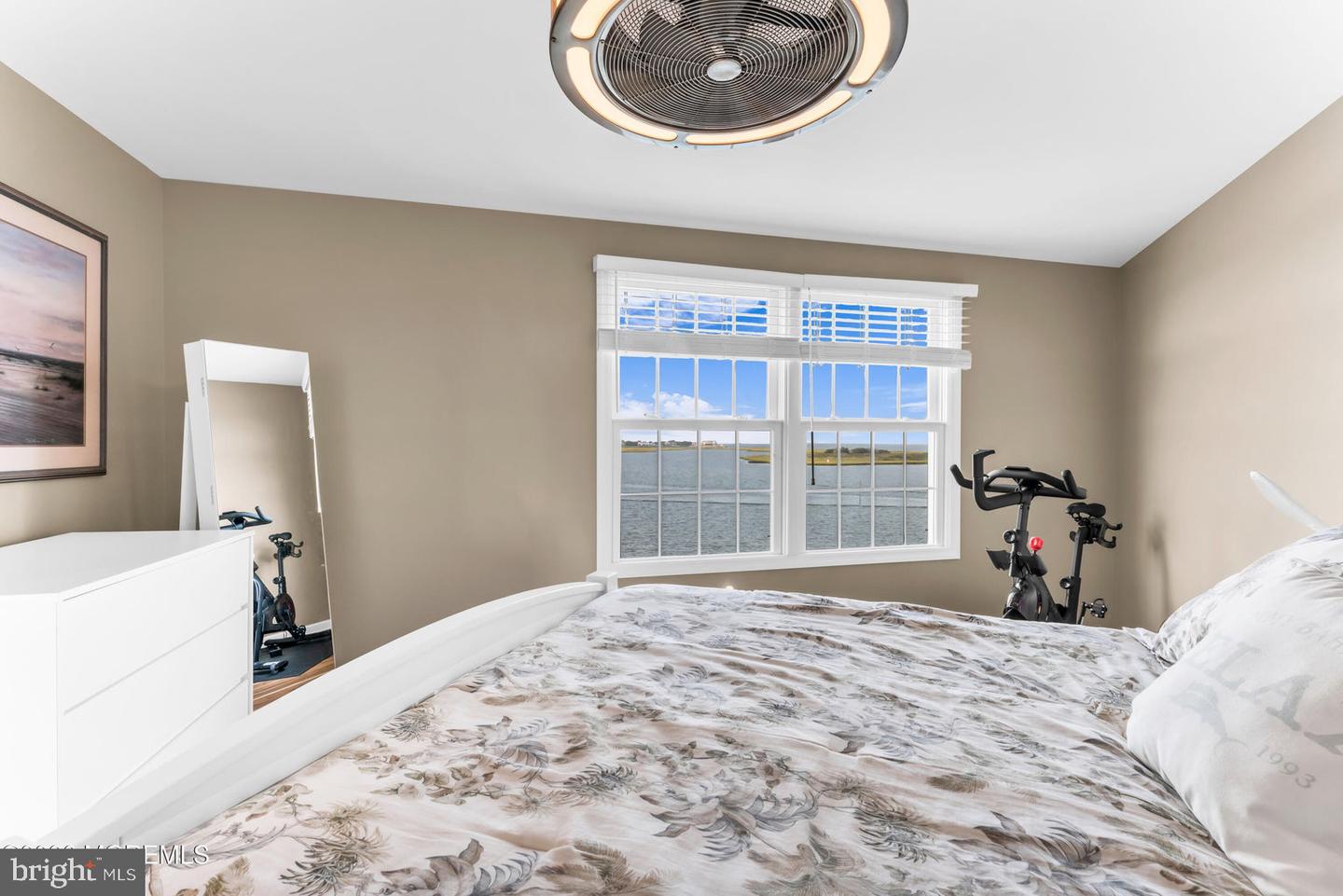 310 S West Ave #m Property Photo 27