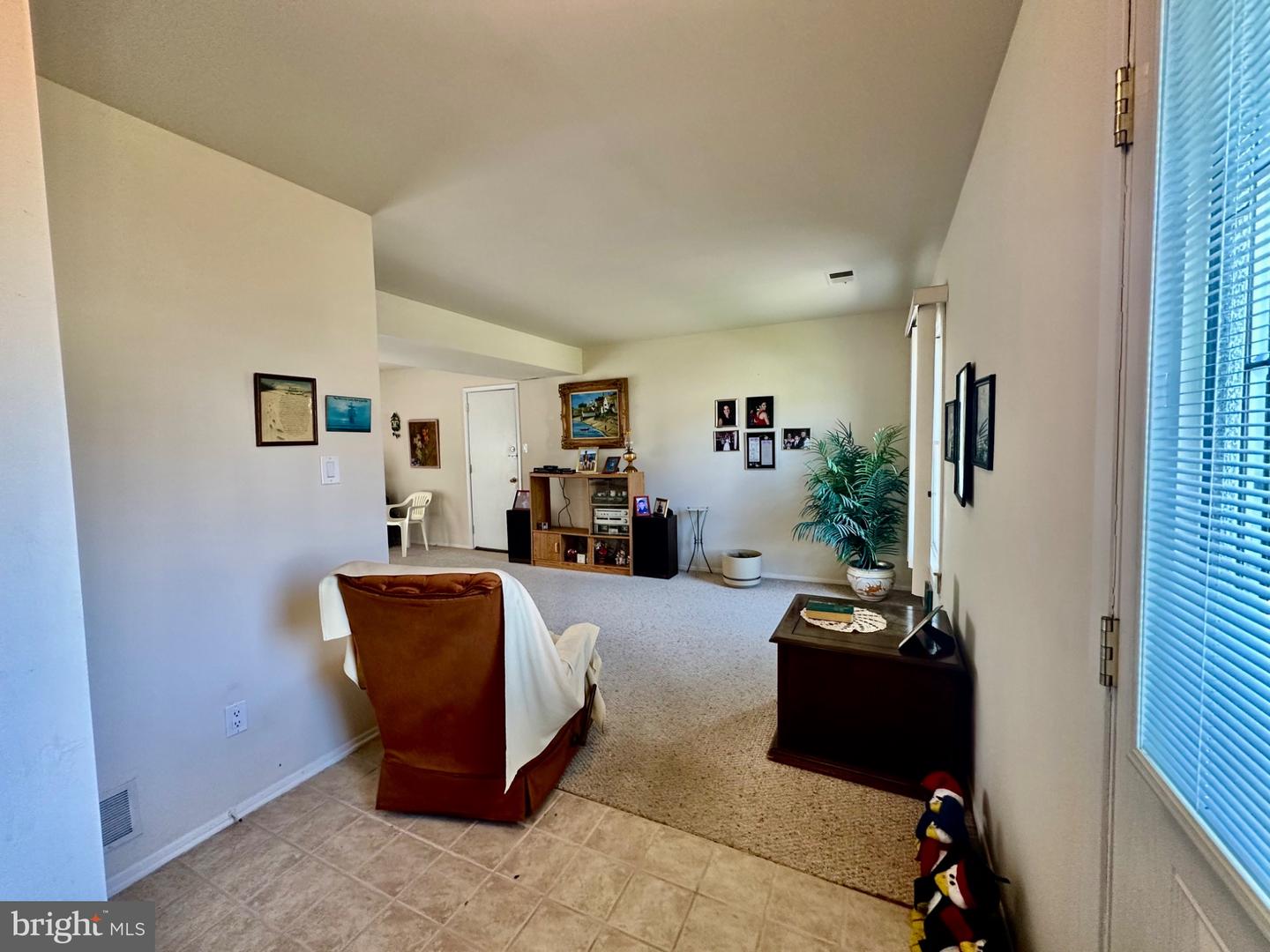 48 Georgetown Blvd Property Photo 5