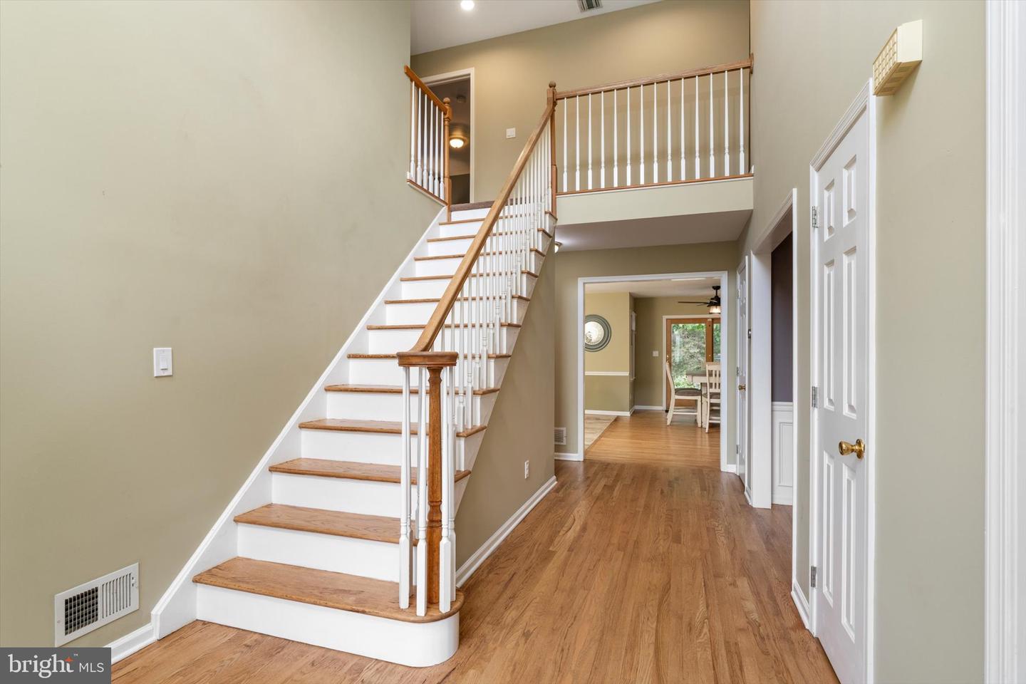 124 Bobbis Ter Property Photo 4