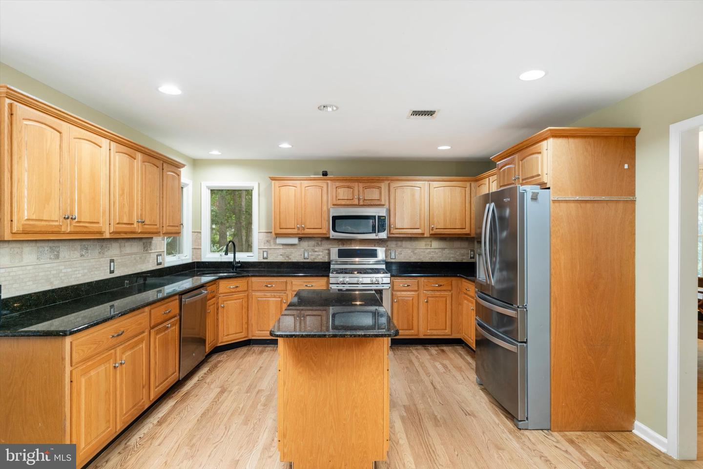 124 Bobbis Ter Property Photo 14