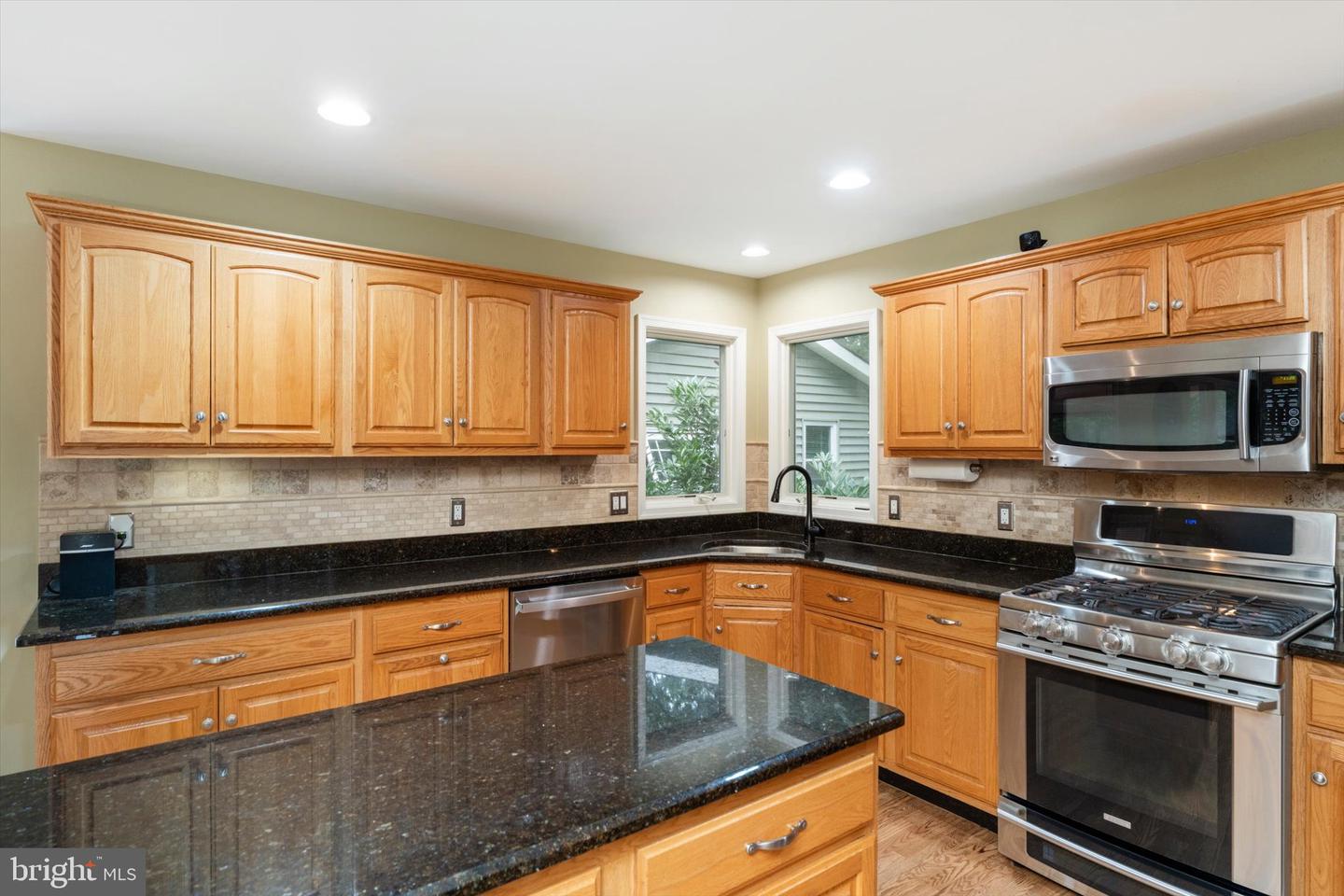 124 Bobbis Ter Property Photo 16