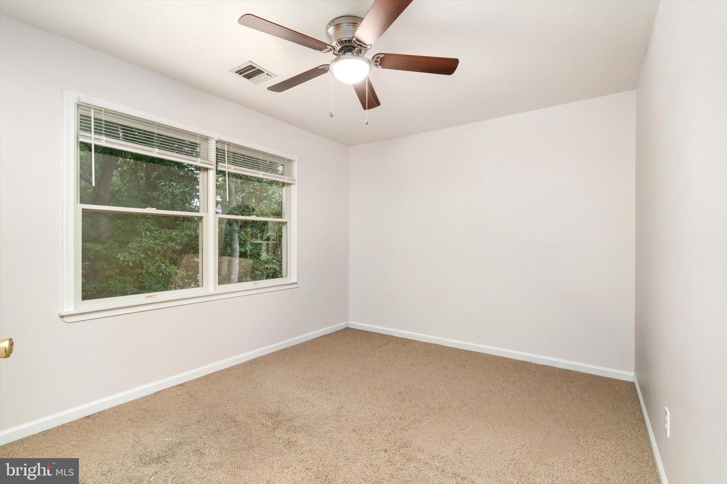 124 Bobbis Ter Property Photo 25
