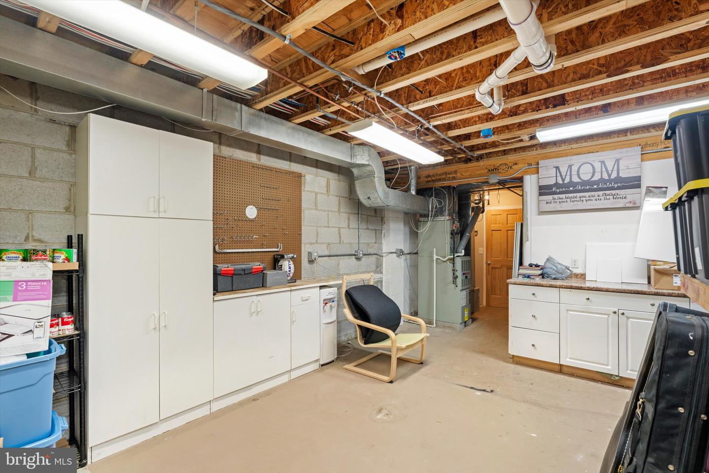 124 Bobbis Ter Property Photo 28