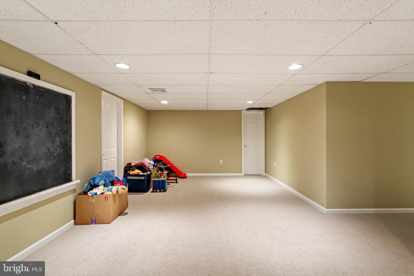 124 Bobbis Ter Property Photo 32