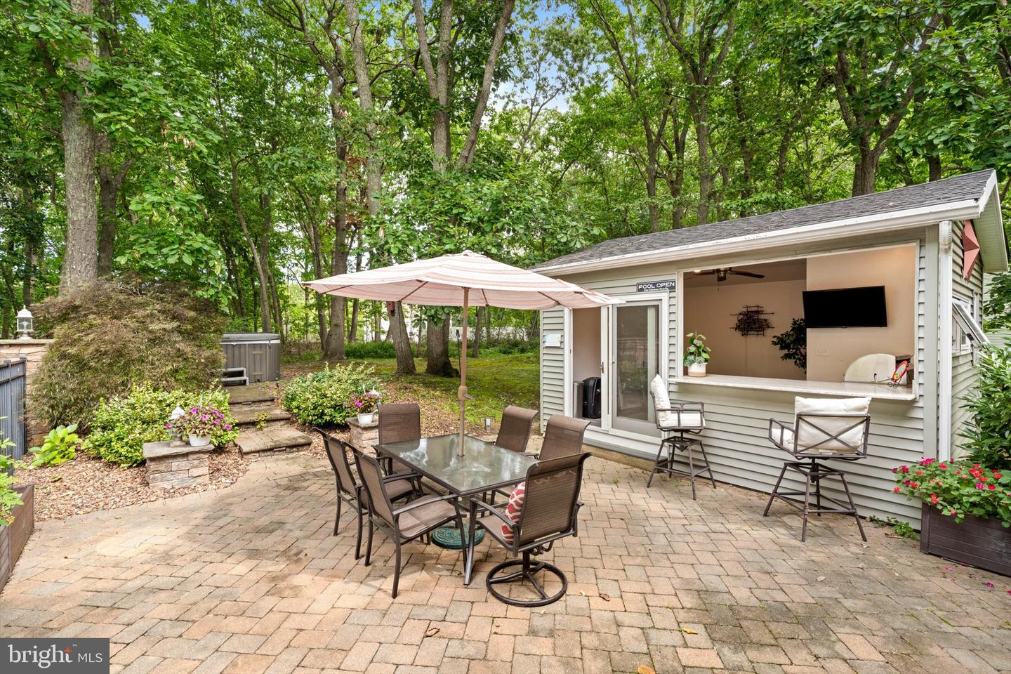 124 Bobbis Ter Property Photo 33