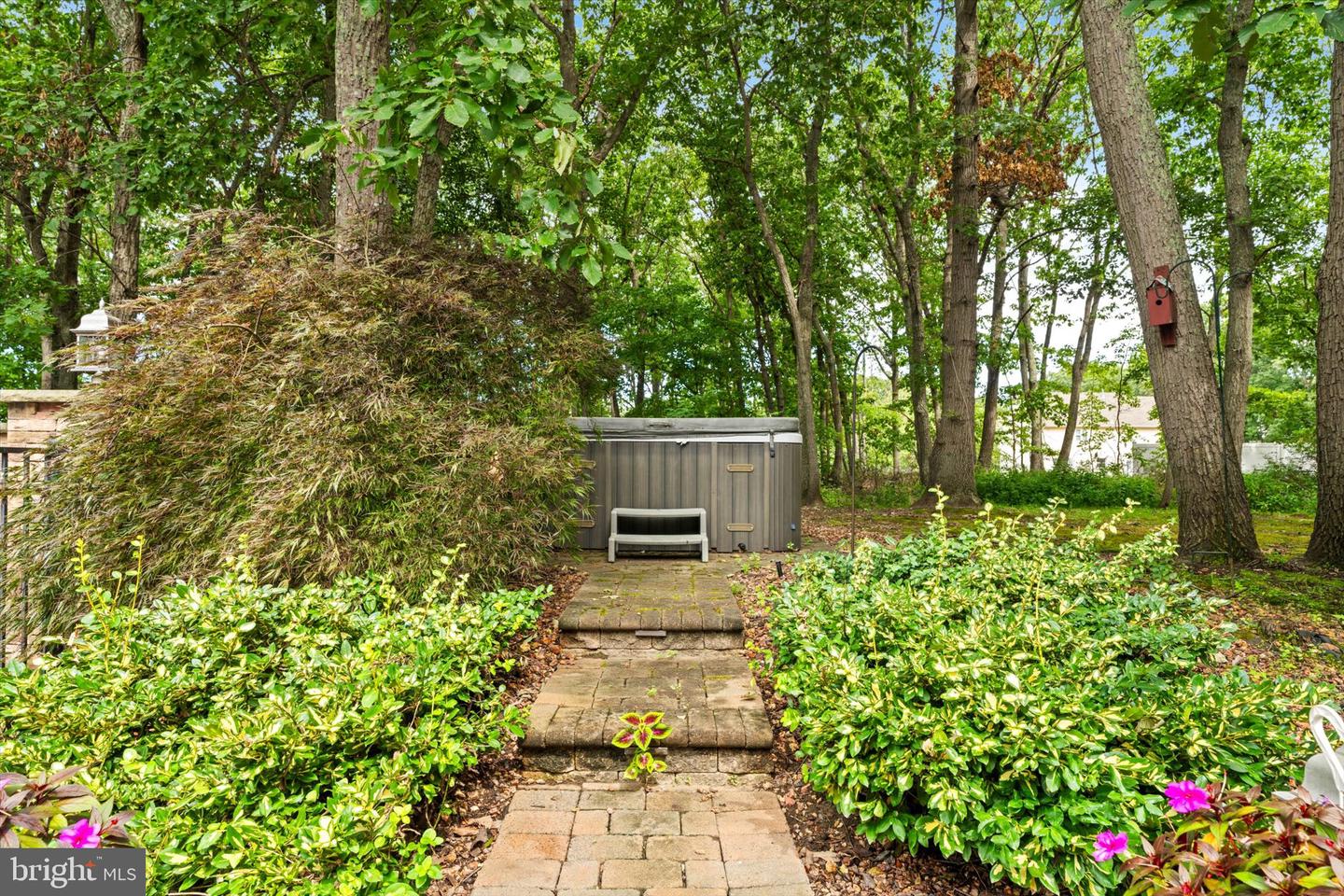 124 Bobbis Ter Property Photo 35