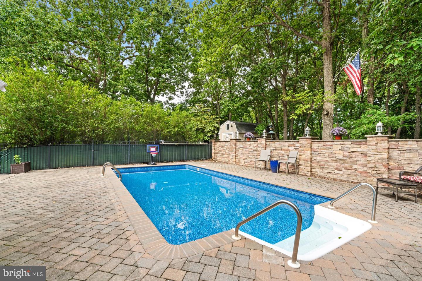 124 Bobbis Ter Property Photo 39