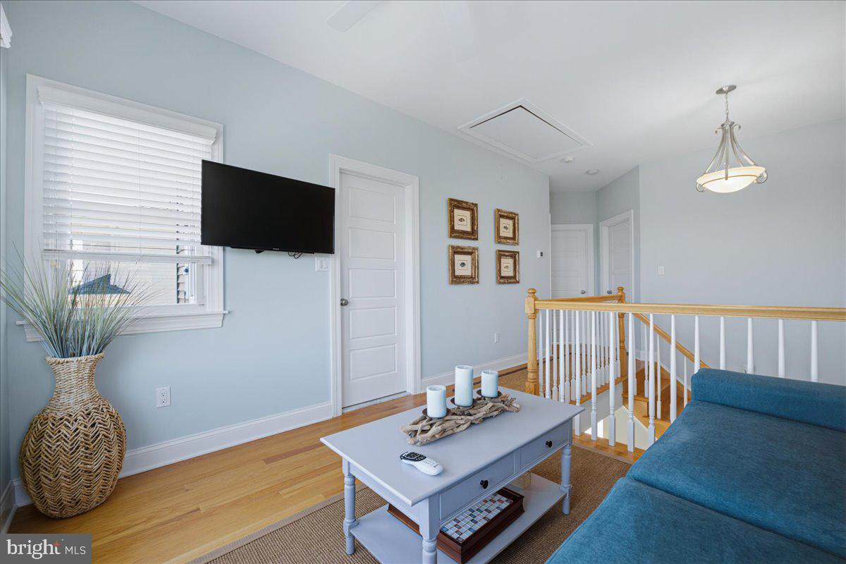 6 W Jerome Ave Property Photo 32