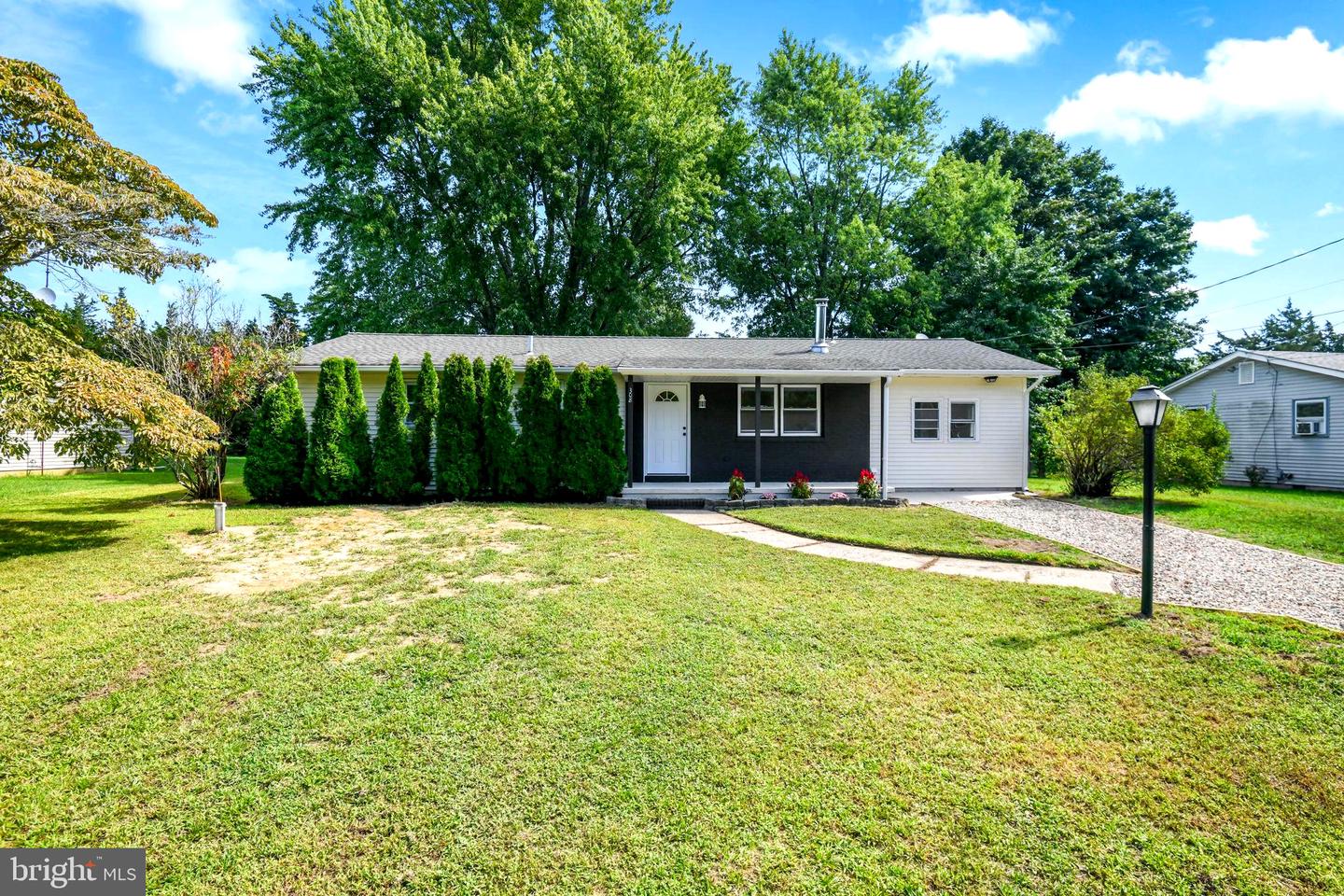 308 Ash Rd Property Photo 1