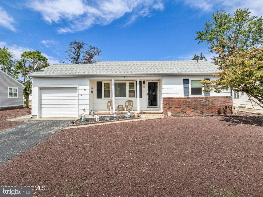 62 Westbrook Dr Property Photo 1