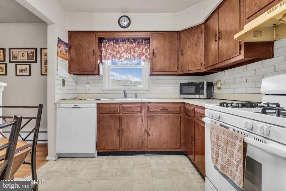 62 Westbrook Dr Property Photo 6