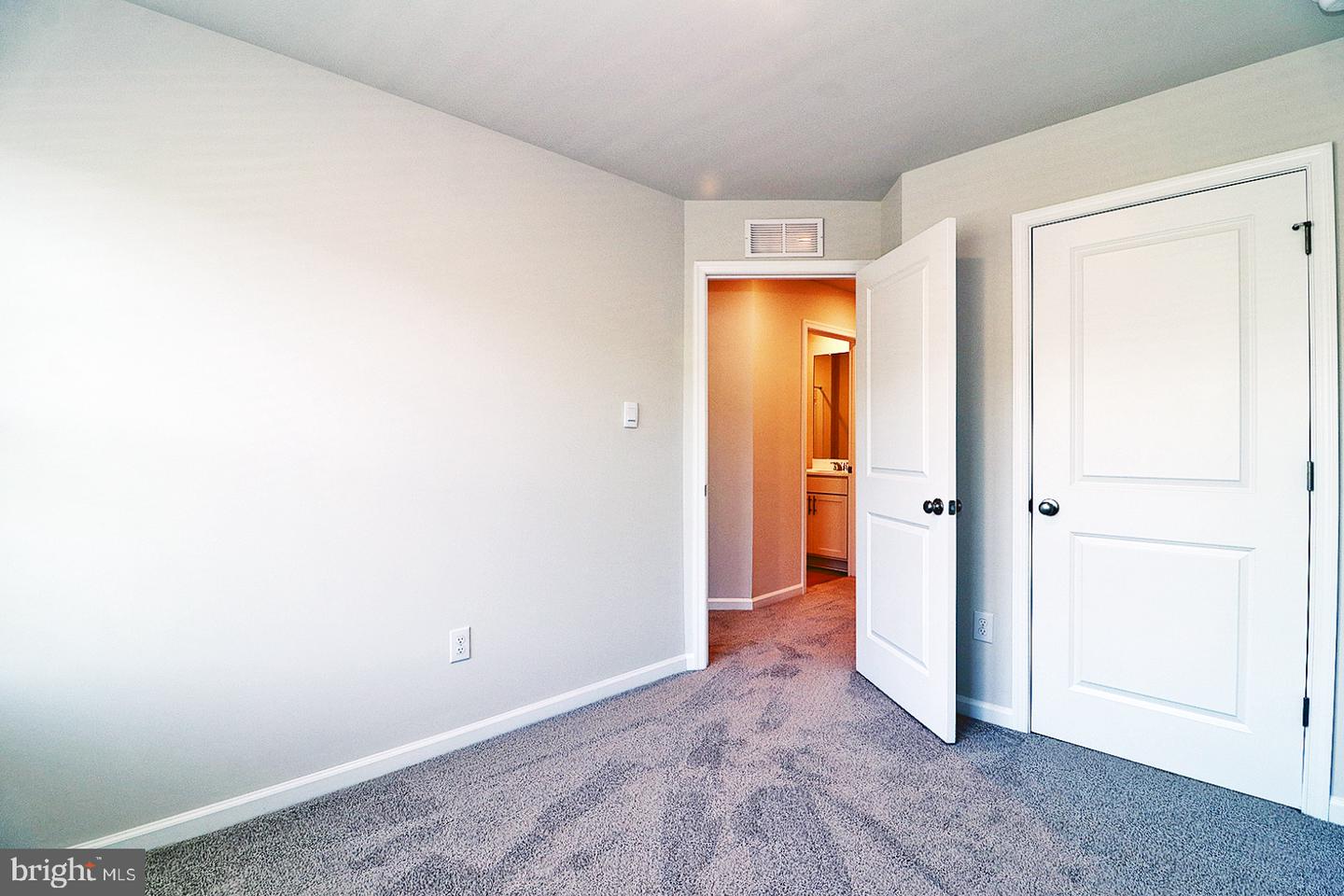 39 Baybreeze Dr Property Photo 30