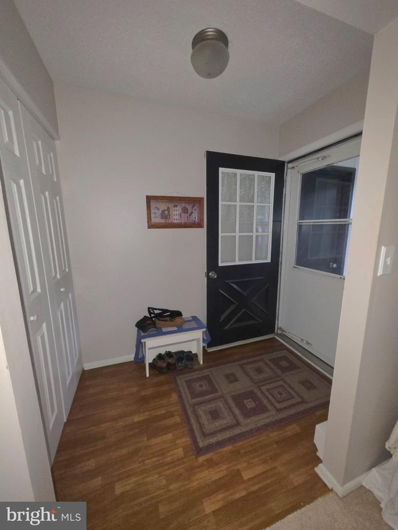 242 Lexington Dr Property Photo 2