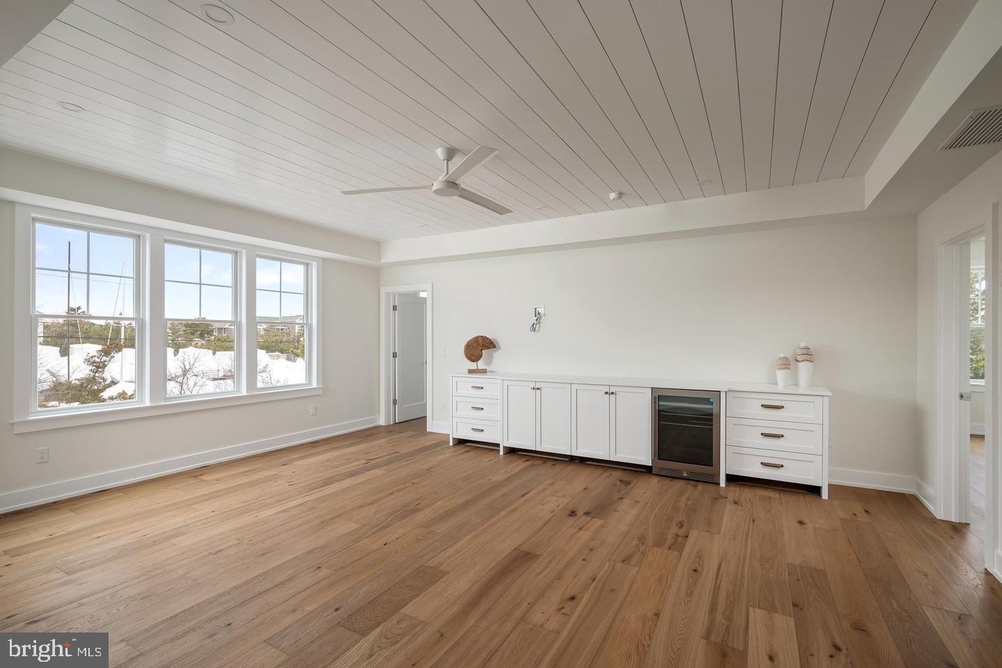 162 D Long Beach Blvd Property Photo 43