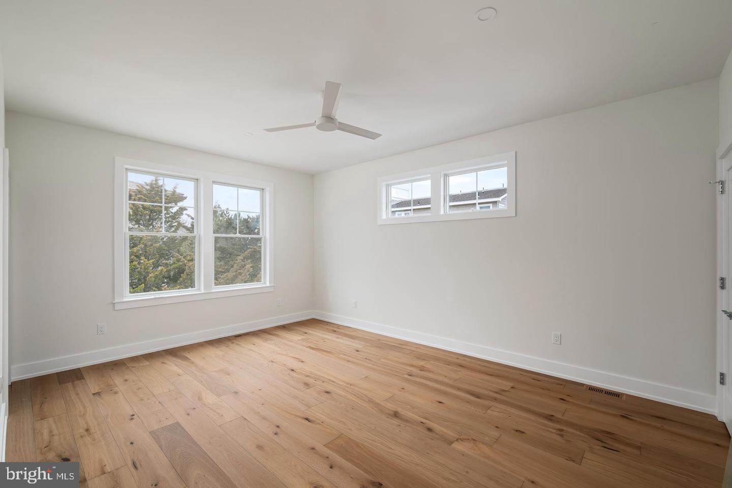 162 D Long Beach Blvd Property Photo 46