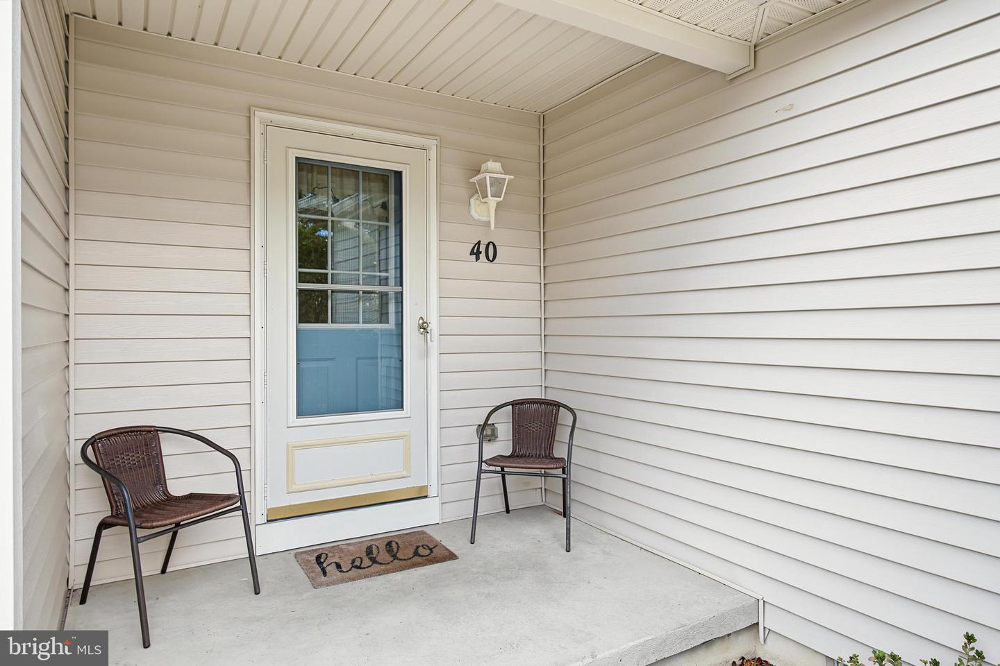 40 Pebble Beach Ln Property Photo 4