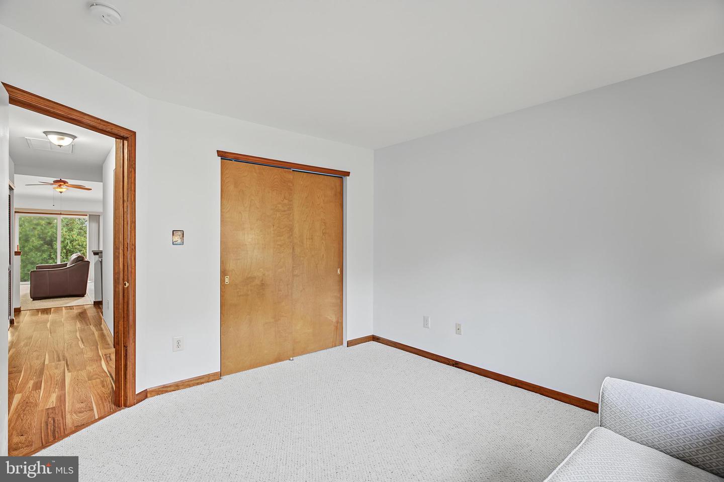 40 Pebble Beach Ln Property Photo 9