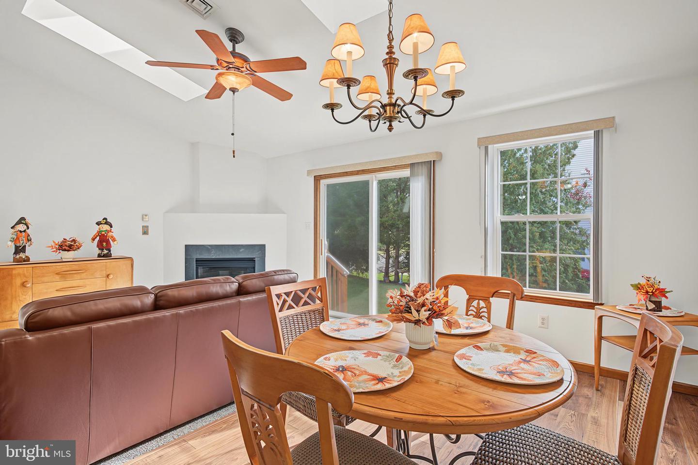 40 Pebble Beach Ln Property Photo 18