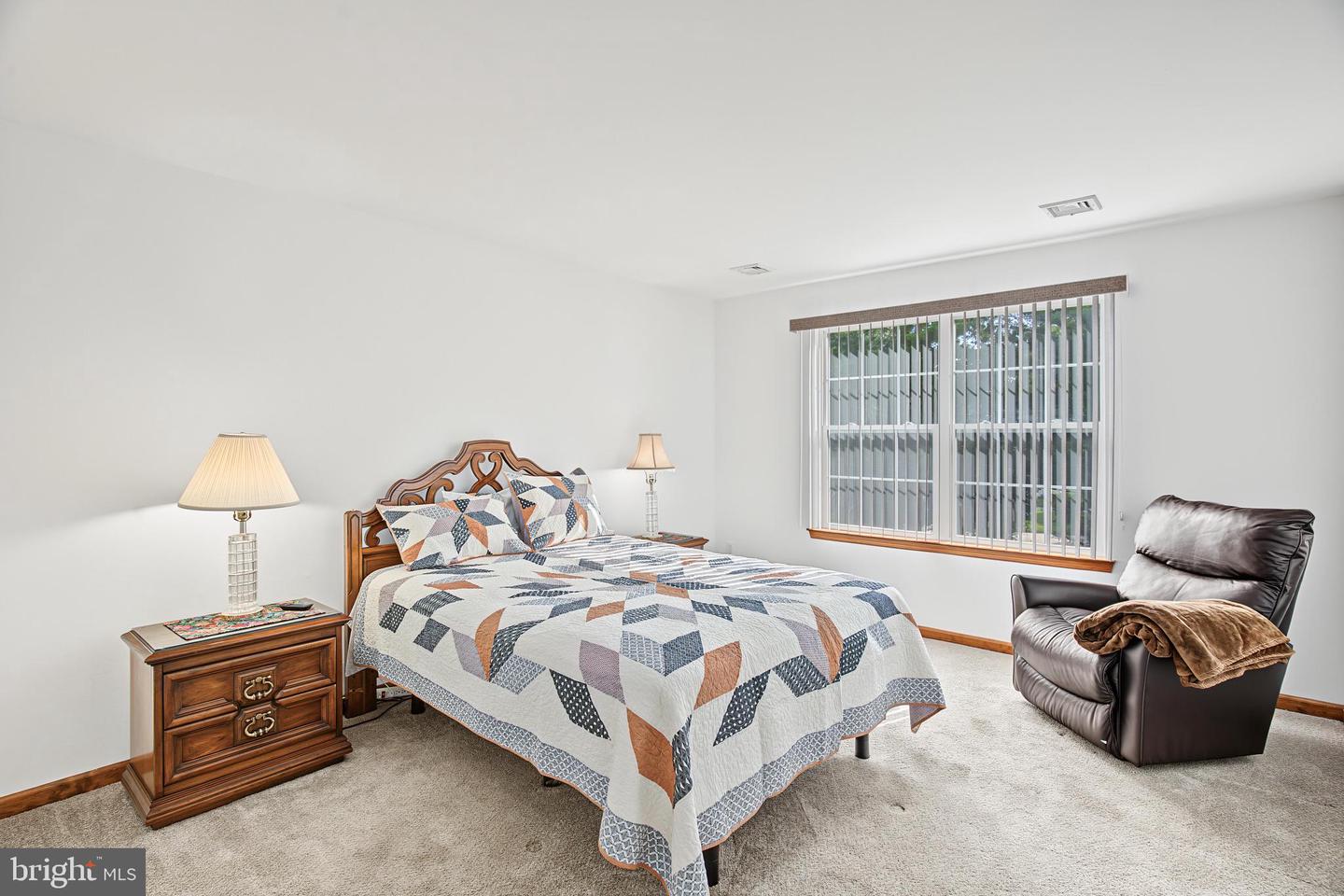 40 Pebble Beach Ln Property Photo 29