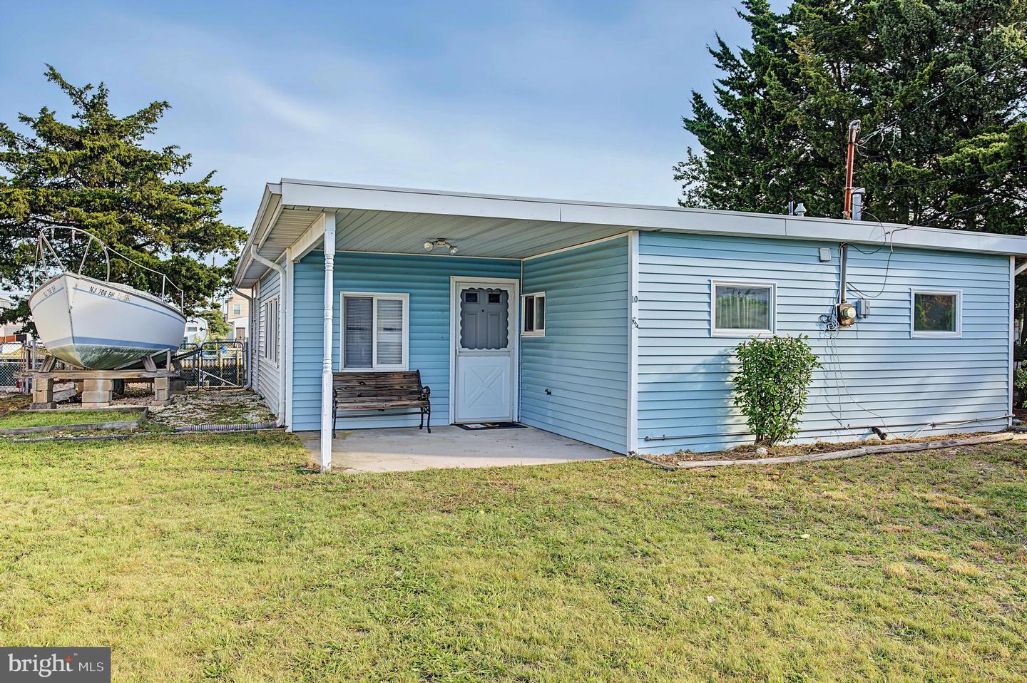 10 W Sail Dr Property Photo 1