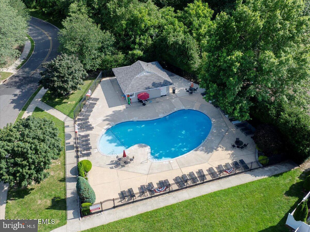 180 Eva Ct Property Photo 33