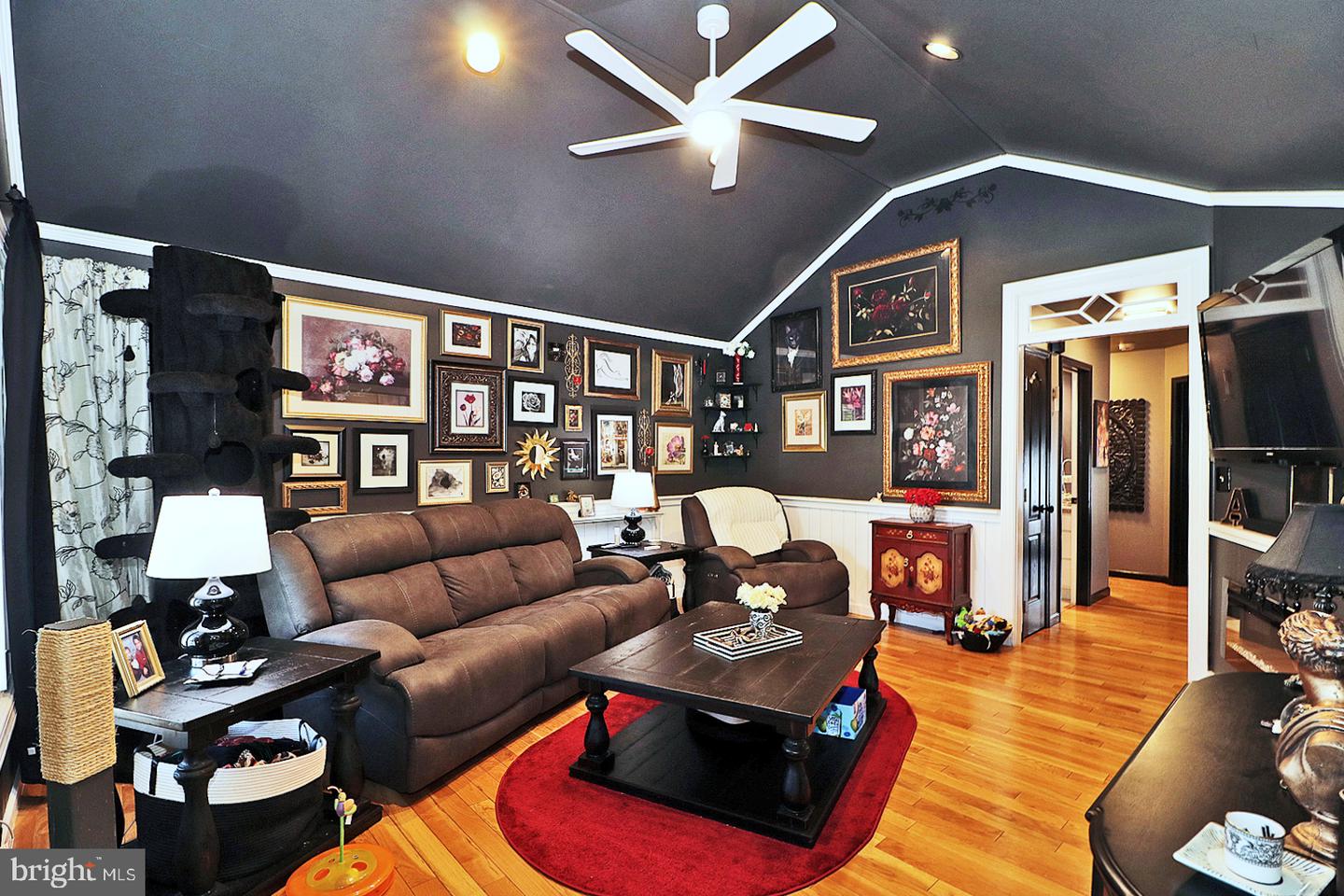 8 Keelson Dr Property Photo 5