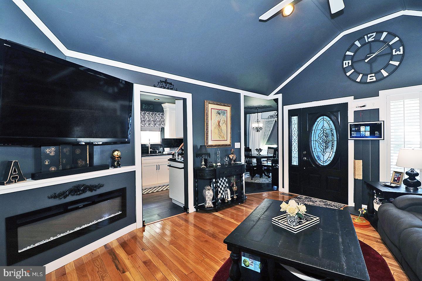 8 Keelson Dr Property Photo 7