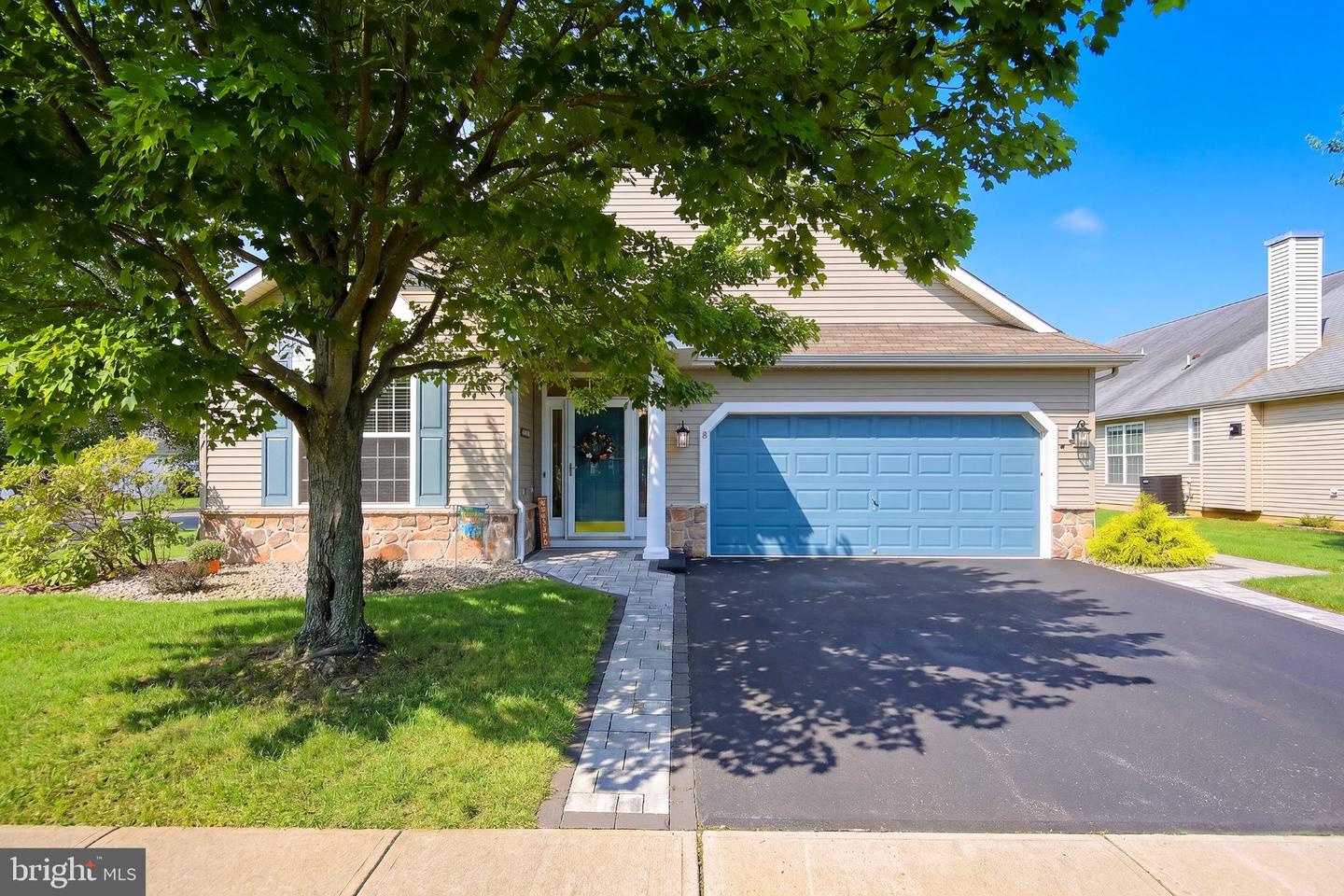 12 Woodview Dr Property Photo 1