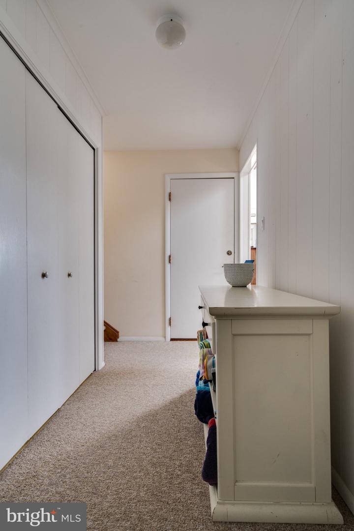 121 E Sailboat Ln Property Photo 22