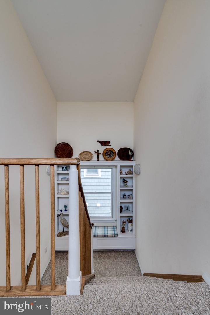 121 E Sailboat Ln Property Photo 28