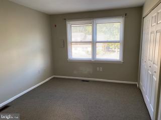 19 Pin Oak Ln Property Photo 2