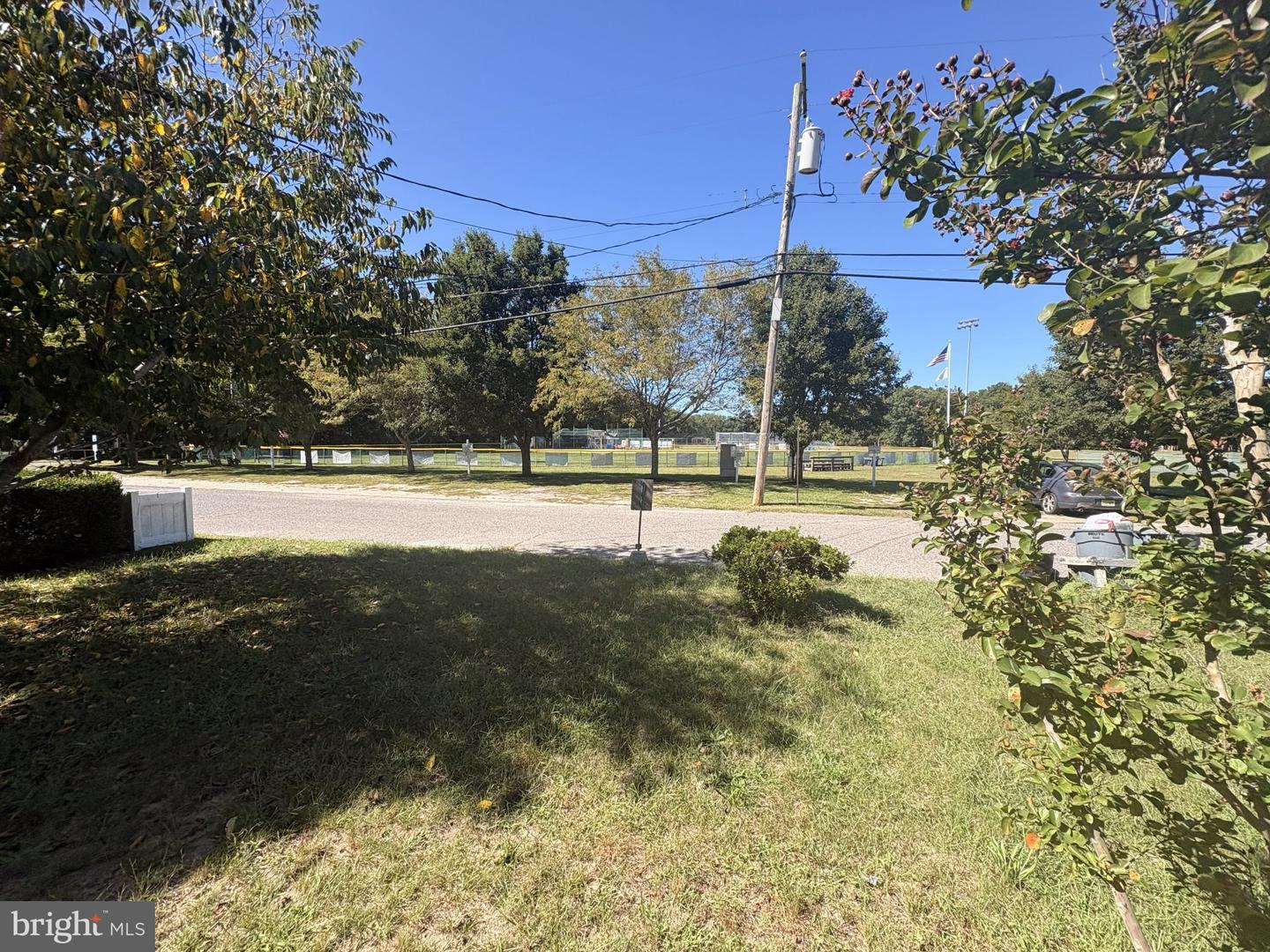 79 Railroad Ave Property Photo 29