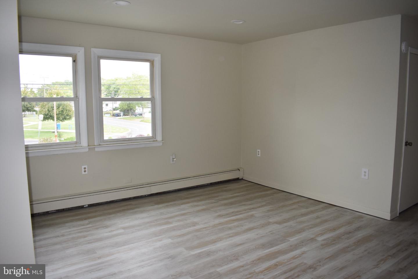 916 Radio Rd Property Photo 10