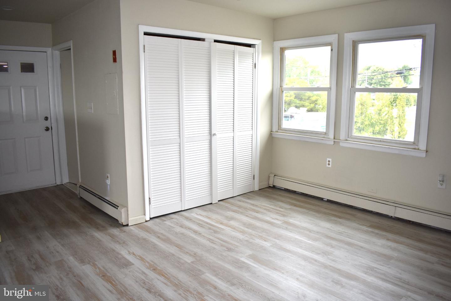 916 Radio Rd Property Photo 12