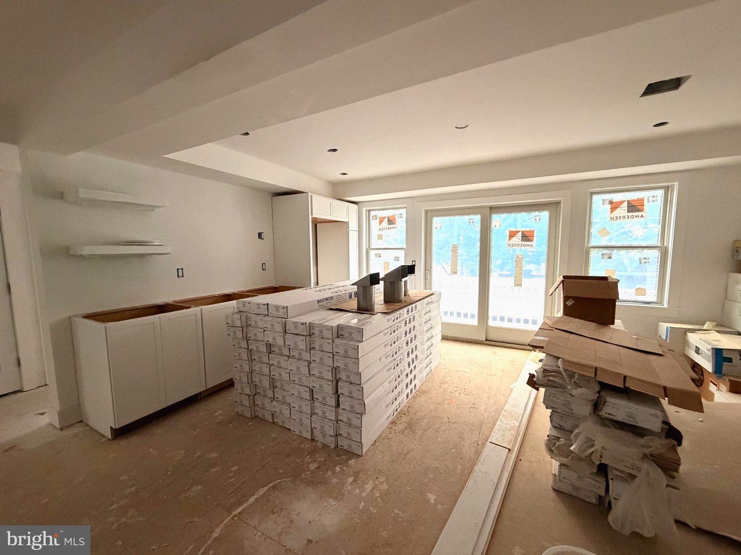 6 E Sigsbee Ave Property Photo 2