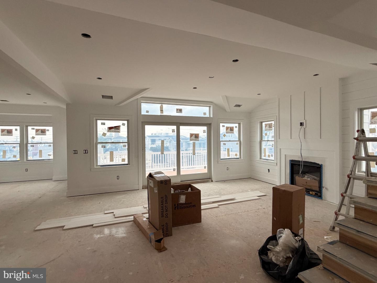 6 E Sigsbee Ave Property Photo 13
