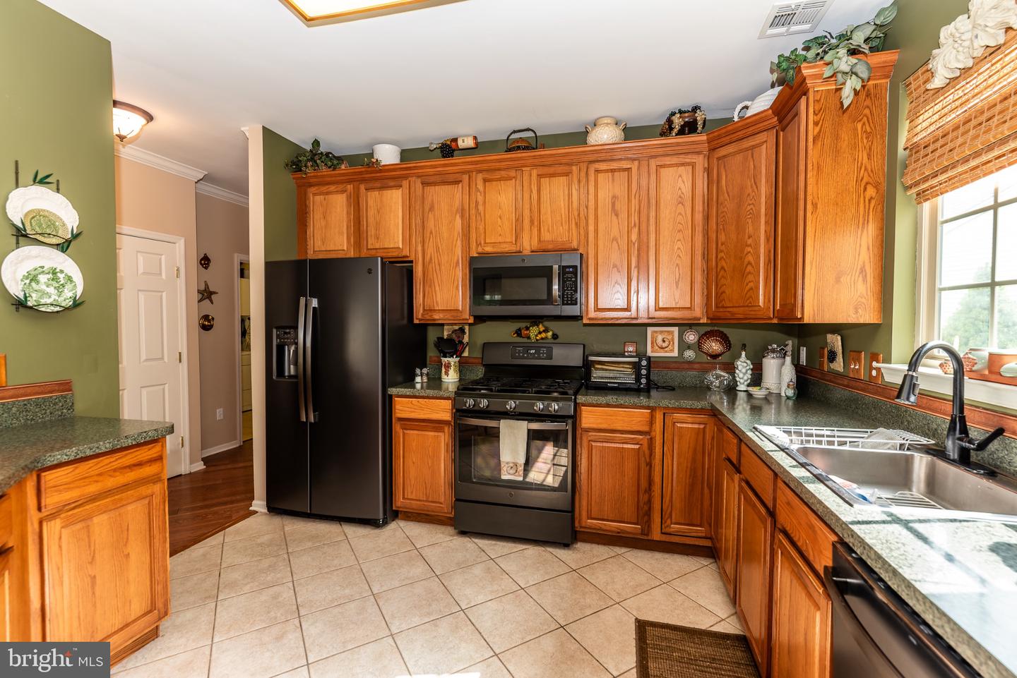 45 Westport Dr Property Photo 11